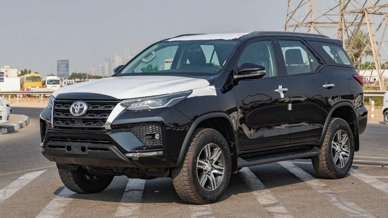 Toyota Fortuner 2.7 л 2026 г. Чёрный