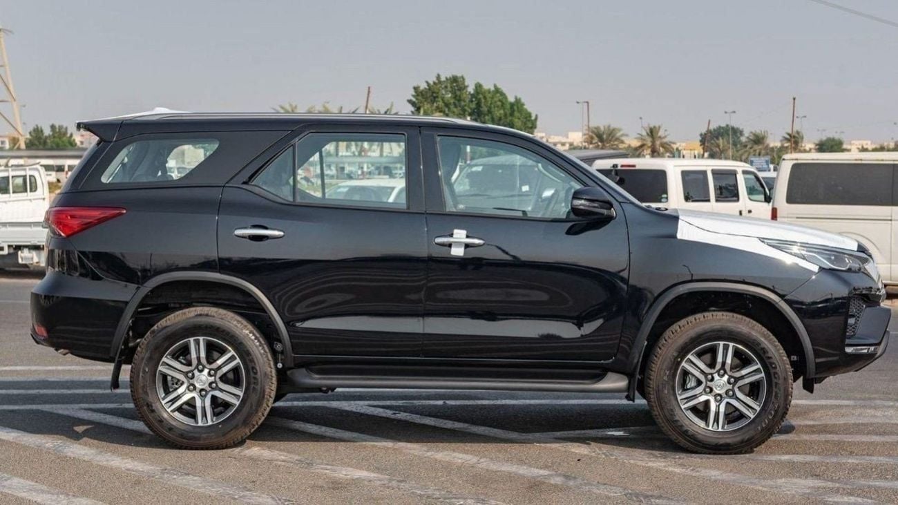 Toyota Fortuner 2.7 л 2026 г. Чёрный