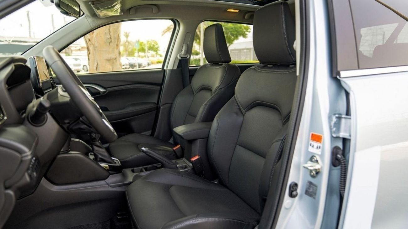 Suzuki Grand Vitara 1.0 л 2026 г. Серебристый