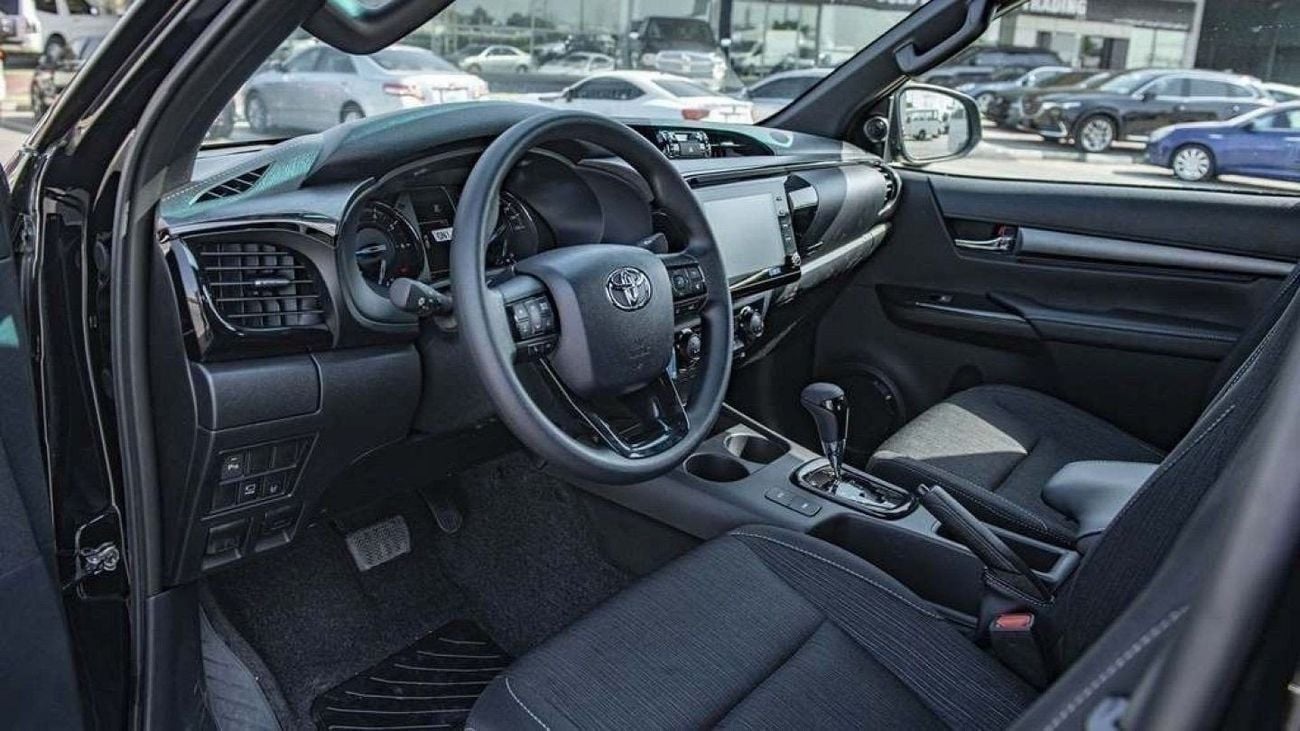 Toyota Hilux 4.0 л 2025 г. Чёрный