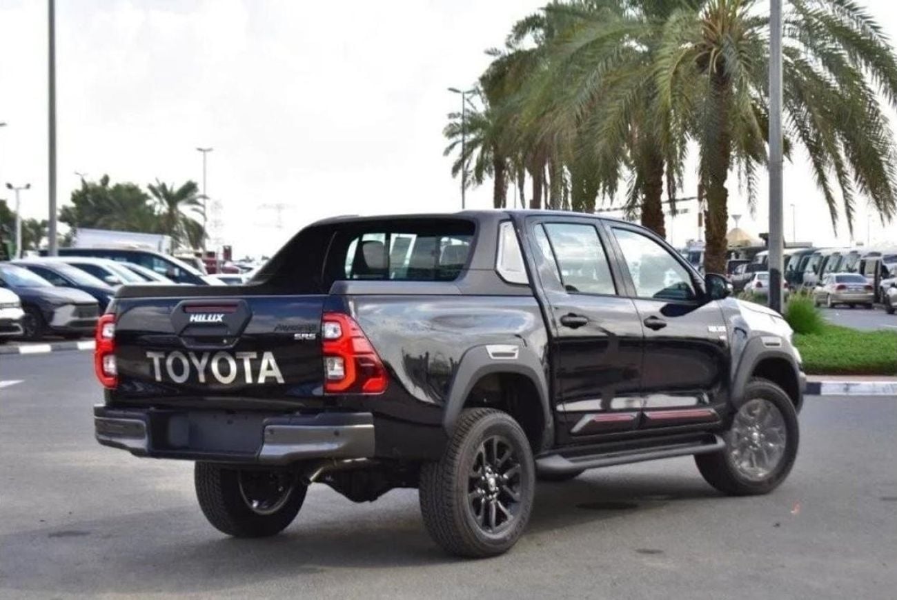 Toyota Hilux 4.0 л 2025 г. Чёрный