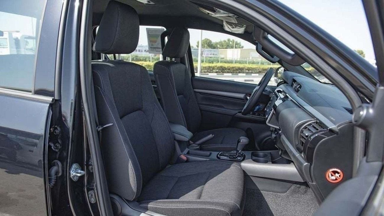 Toyota Hilux 4.0 л 2025 г. Чёрный