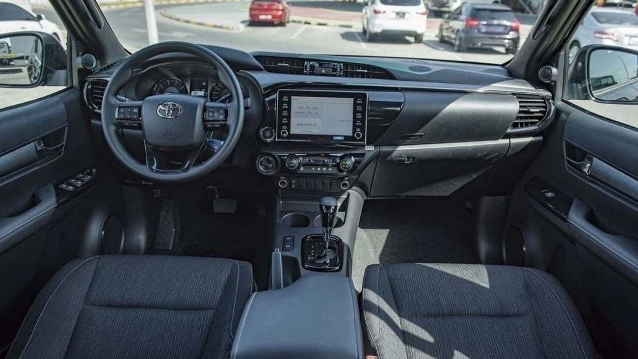 Toyota Hilux 4.0 л 2025 г. Чёрный