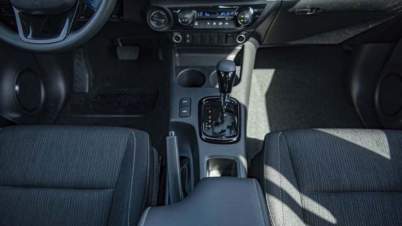 Toyota Hilux 4.0 л 2025 г. Чёрный
