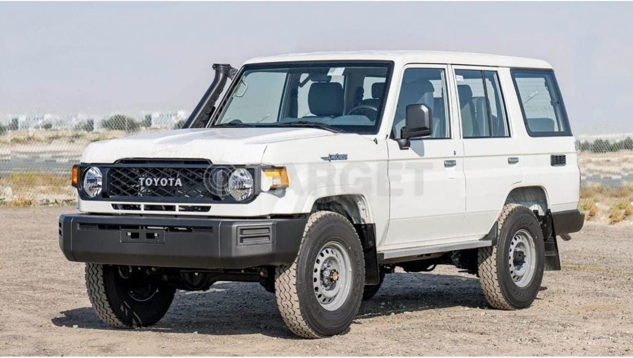 Toyota Land Cruiser 70 4.2 л 2025 г. Белый