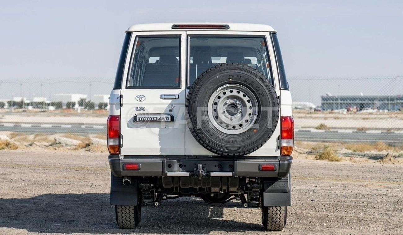 Toyota Land Cruiser 70 4.2 л 2025 г. Белый