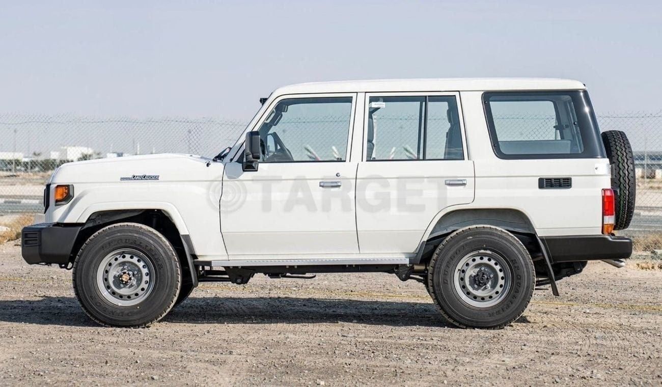 Toyota Land Cruiser 70 4.2 л 2025 г. Белый
