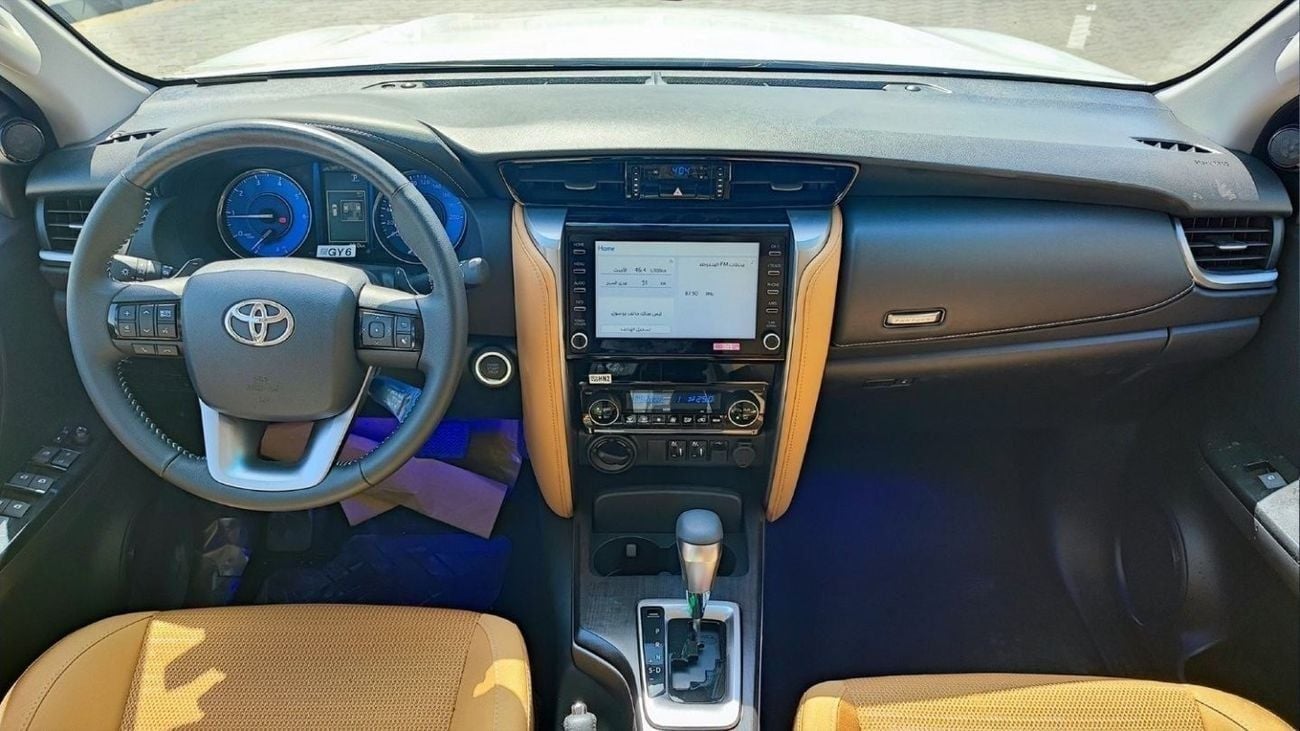 Toyota Fortuner 2.4 л 2024 г. Белый