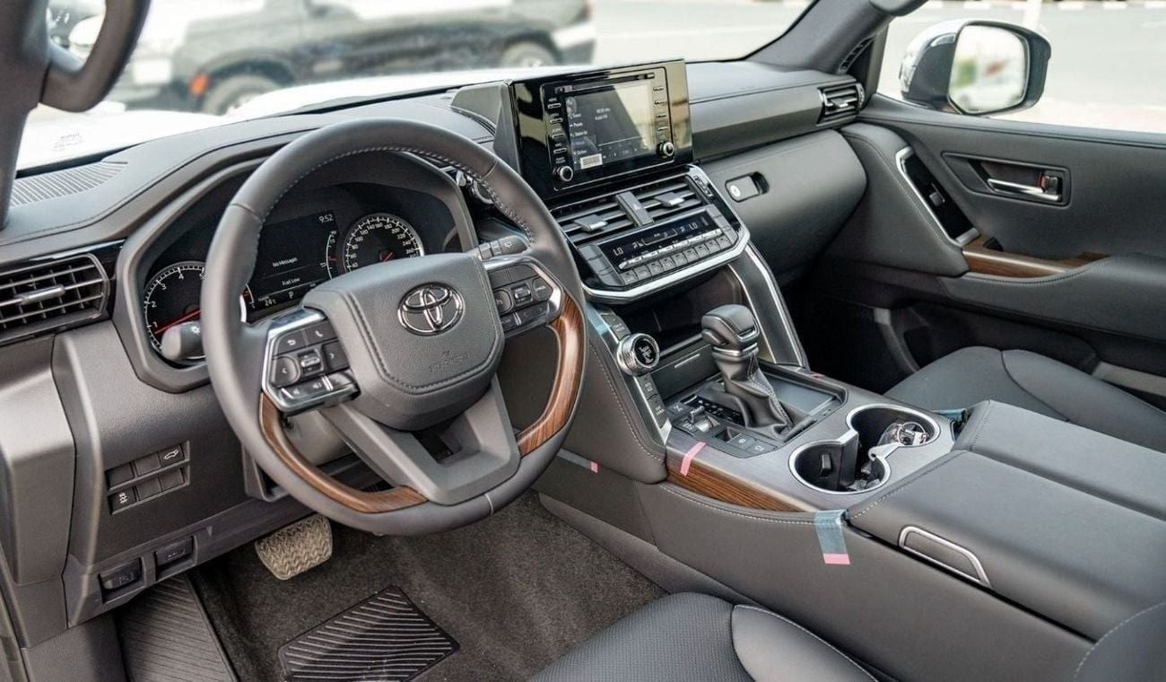 Toyota Land Cruiser 3.5 л 2024 г. Серебристый