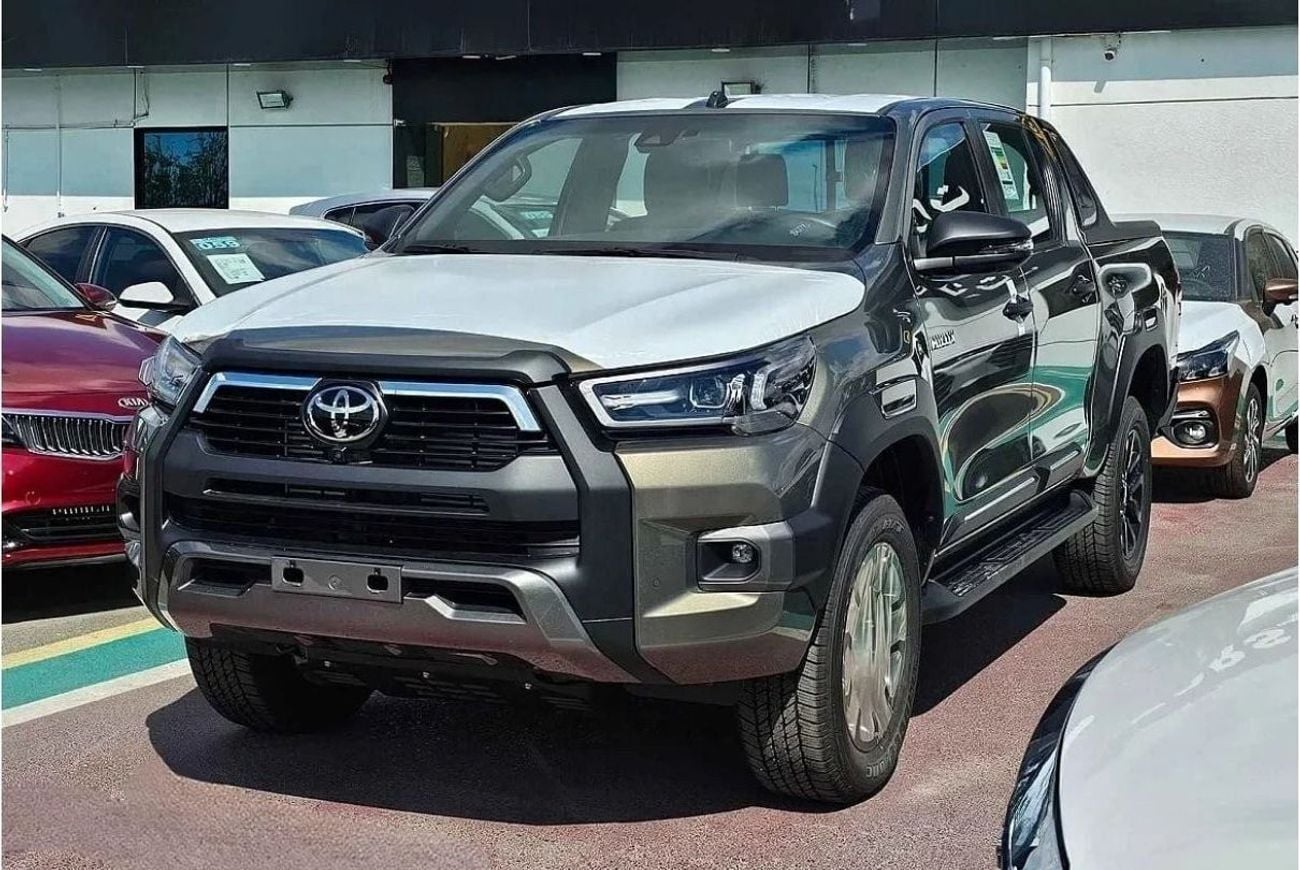Toyota Hilux 2.8 л 2024 г. Зелёный