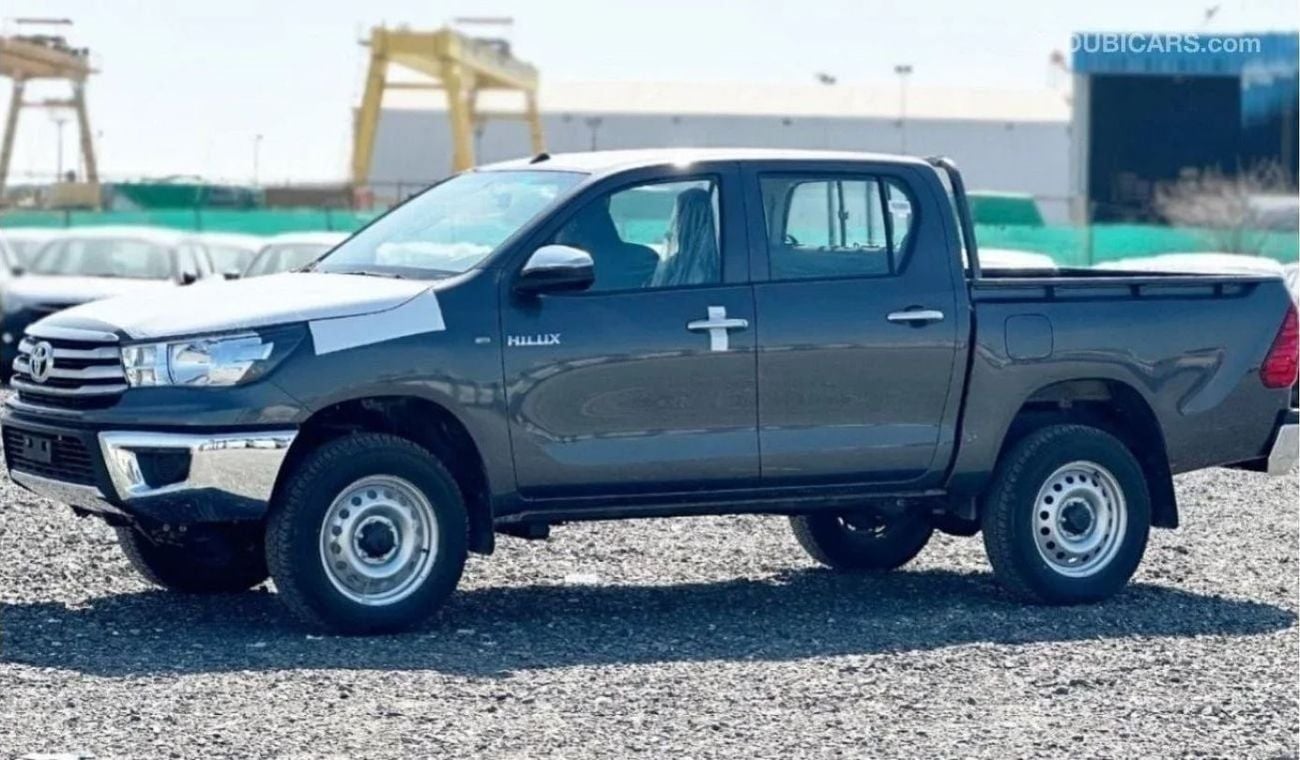 Toyota Hilux 2.4 л 2024 г. Серый
