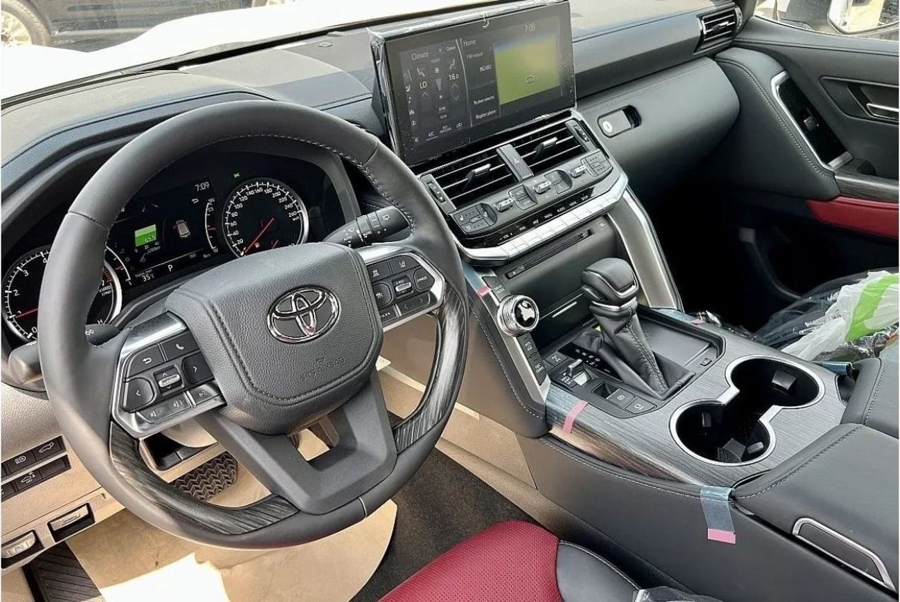Toyota Land Cruiser 3.5 л 2025 г. Серебристый
