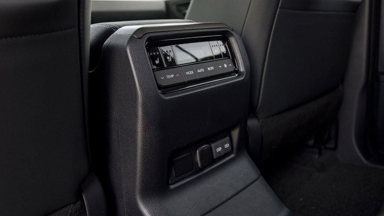 Toyota Prado 2.4 л 2025 г. Чёрный