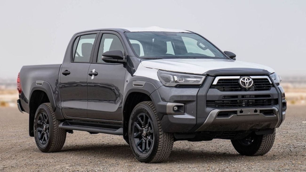 Toyota Hilux 2.8 л 2026 г. Серый
