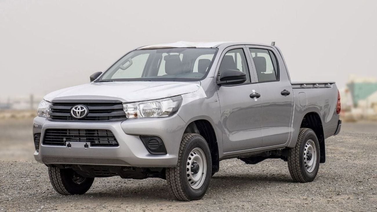 Toyota Hilux 2.4 л 2025 г. Серебристый