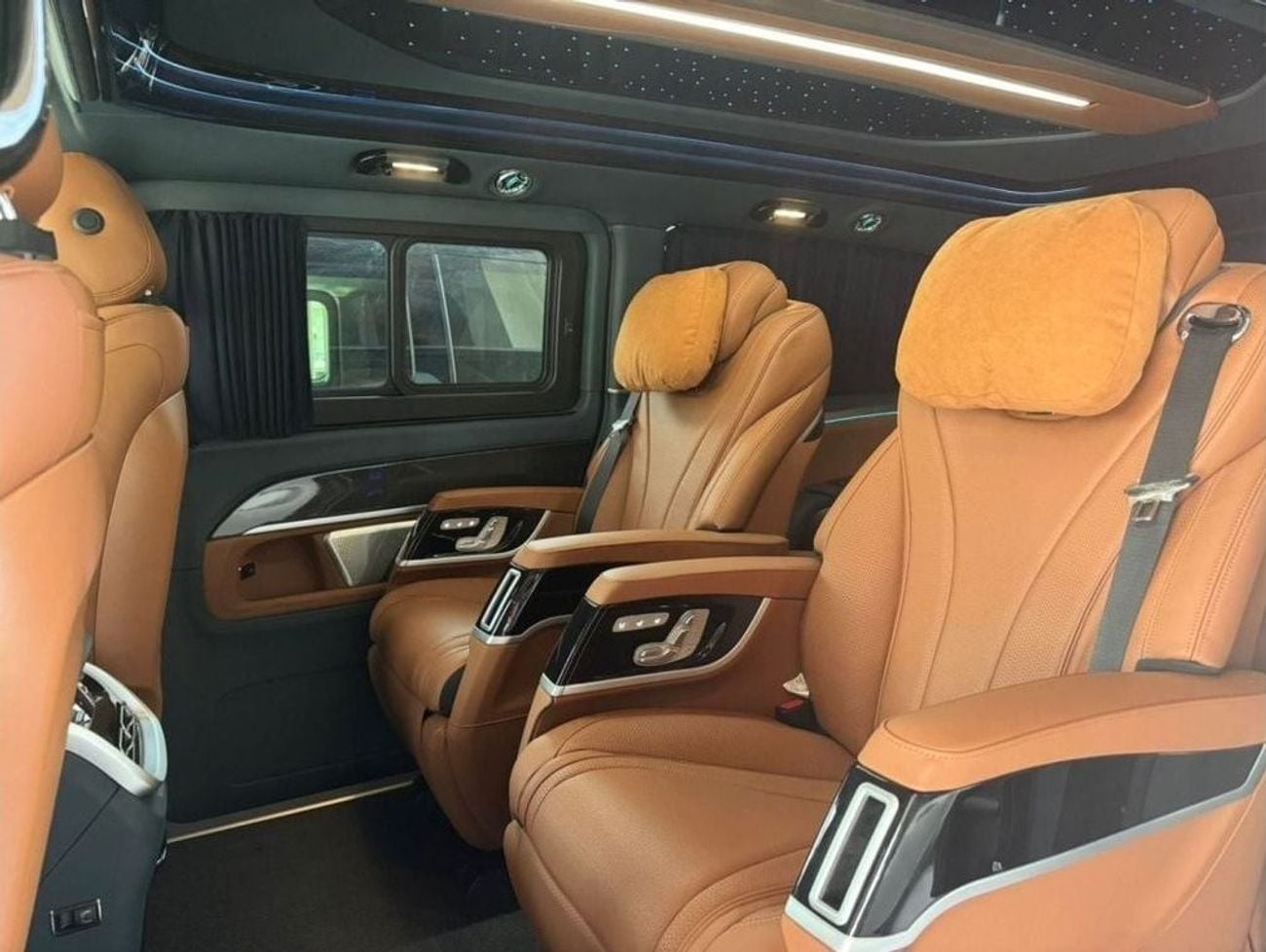 Mercedes Benz V 250 2.0 л 2023 г. Чёрный