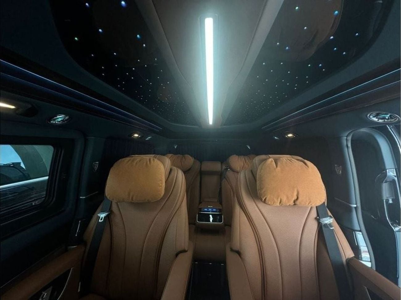 Mercedes Benz V 250 2.0 л 2023 г. Чёрный