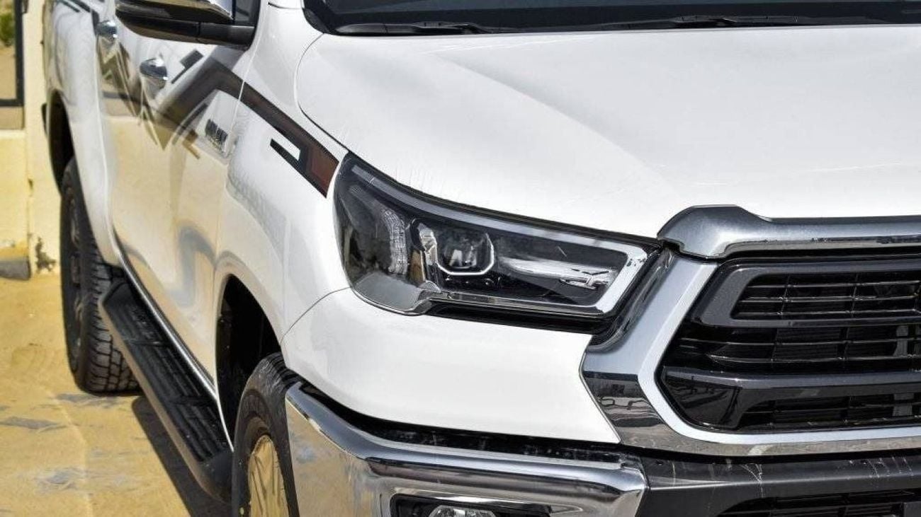 Toyota Hilux 2.7 л 2024 г. Белый