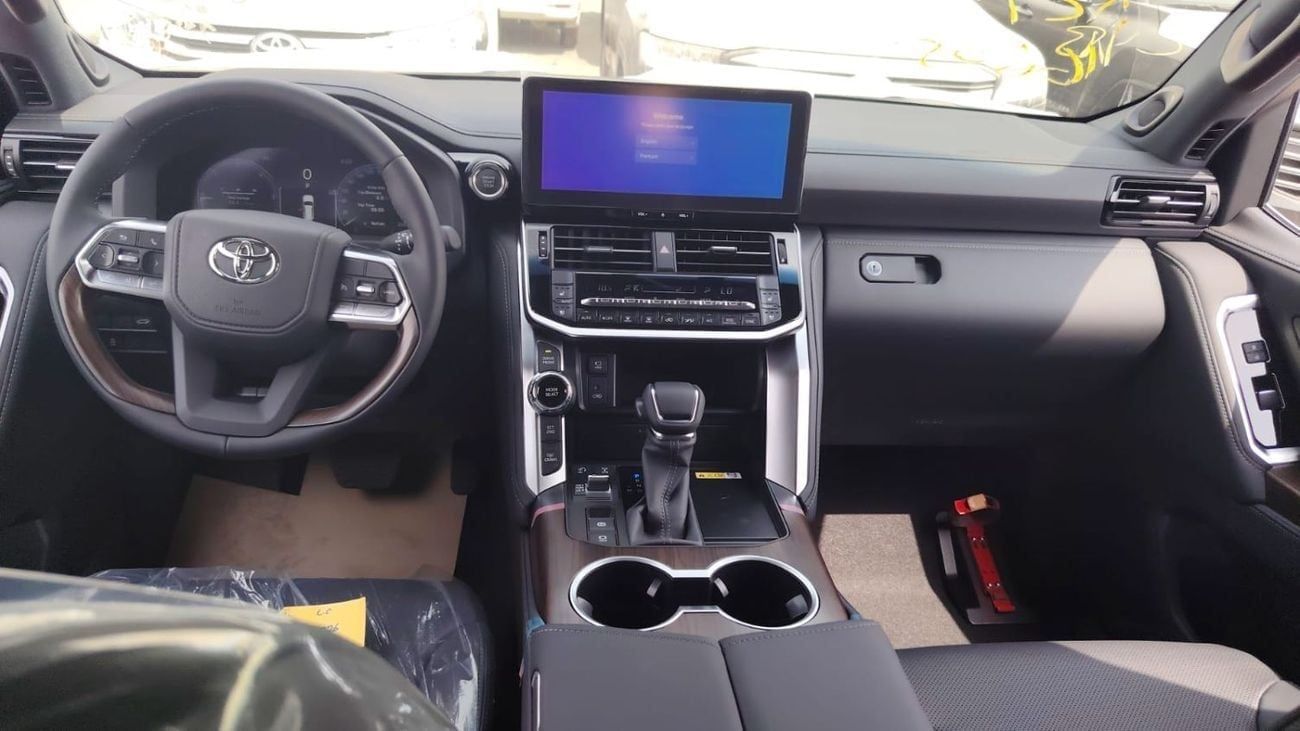 Toyota Land Cruiser 3.5 л 2026 г. Чёрный