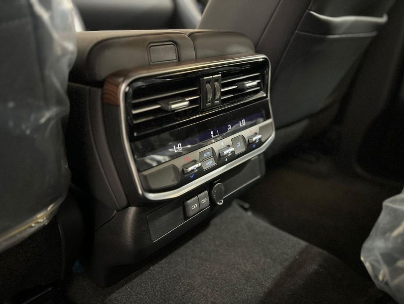 Toyota Land Cruiser 3.5 л 2026 г. Чёрный