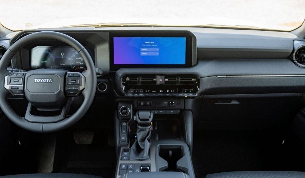 Toyota Prado 2.4 л 2024 г. Белый
