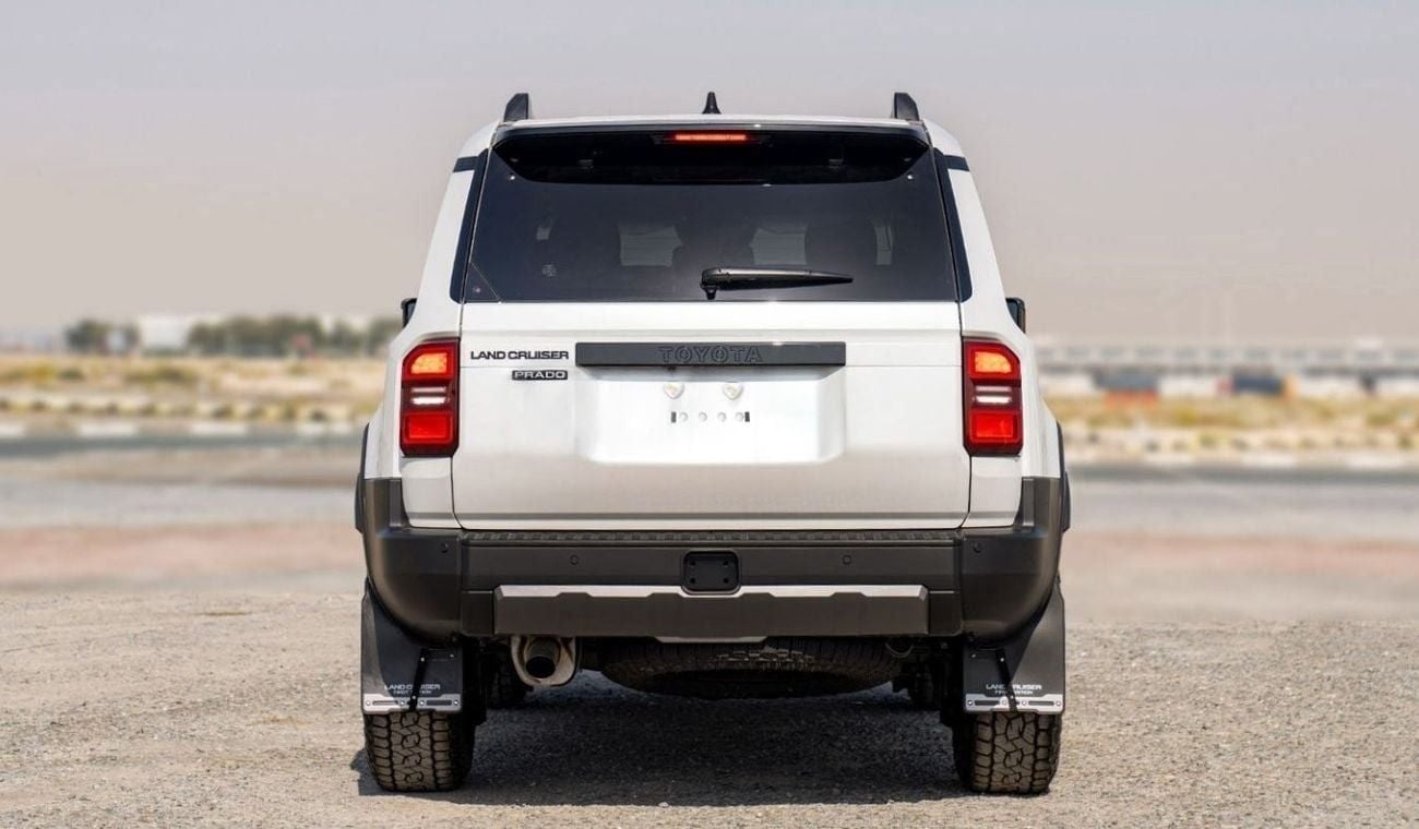 Toyota Prado 2.4 л 2024 г. Белый