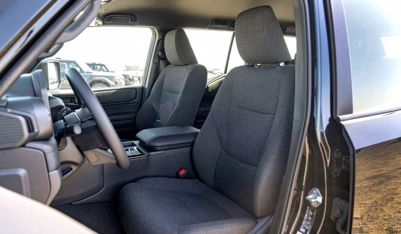 Toyota Prado 2.8 л 2025 г. Серый