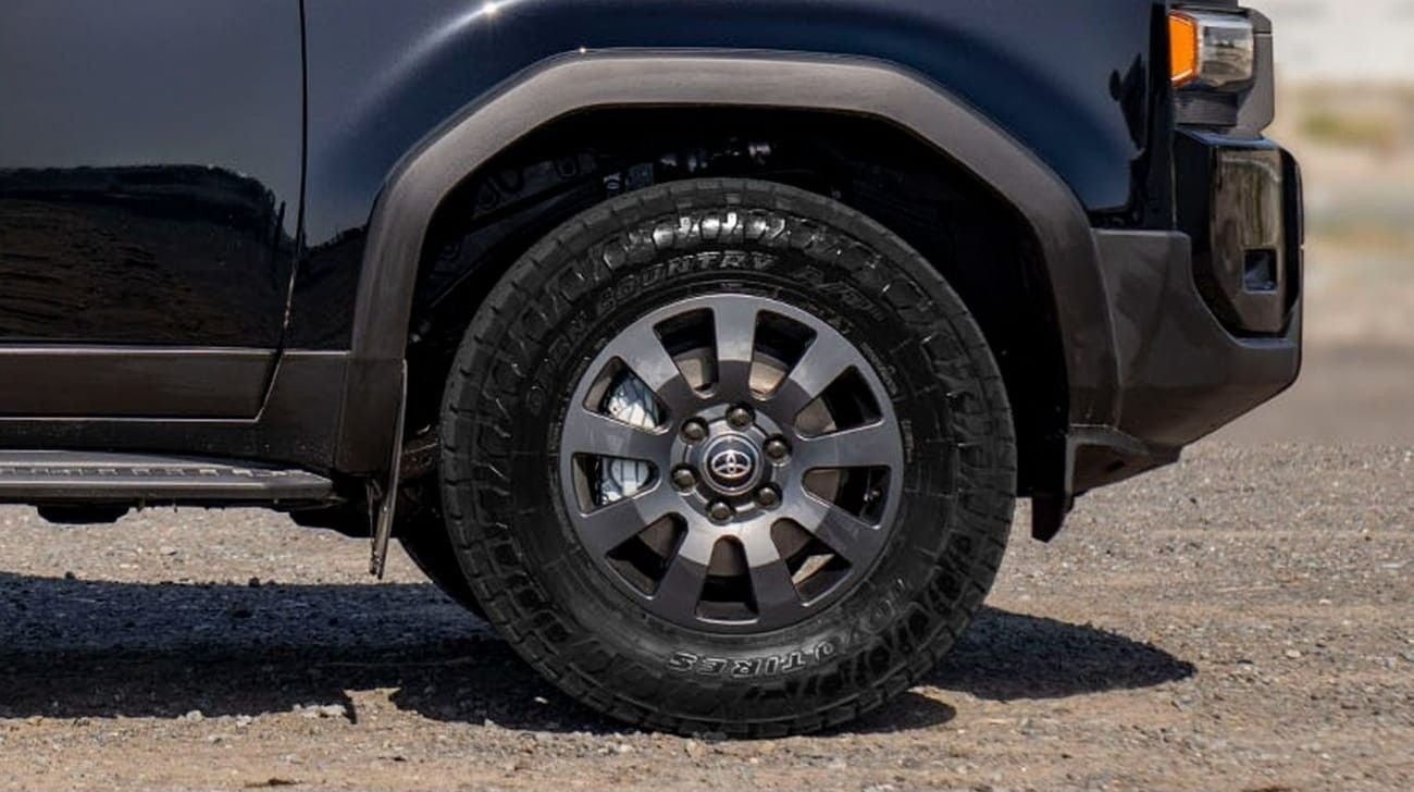 Toyota Prado 2.4 л 2024 г. Чёрный