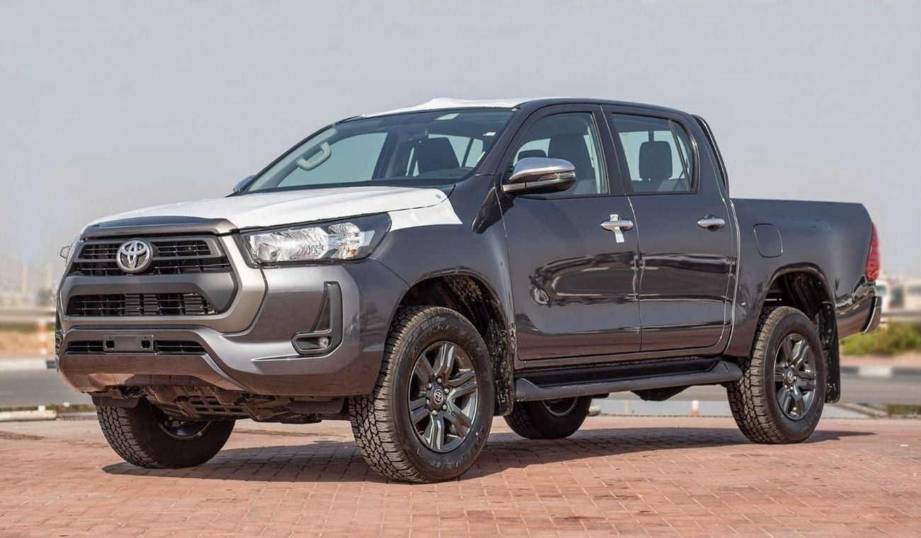 Toyota Hilux 2.4 л 2025 г. Серый