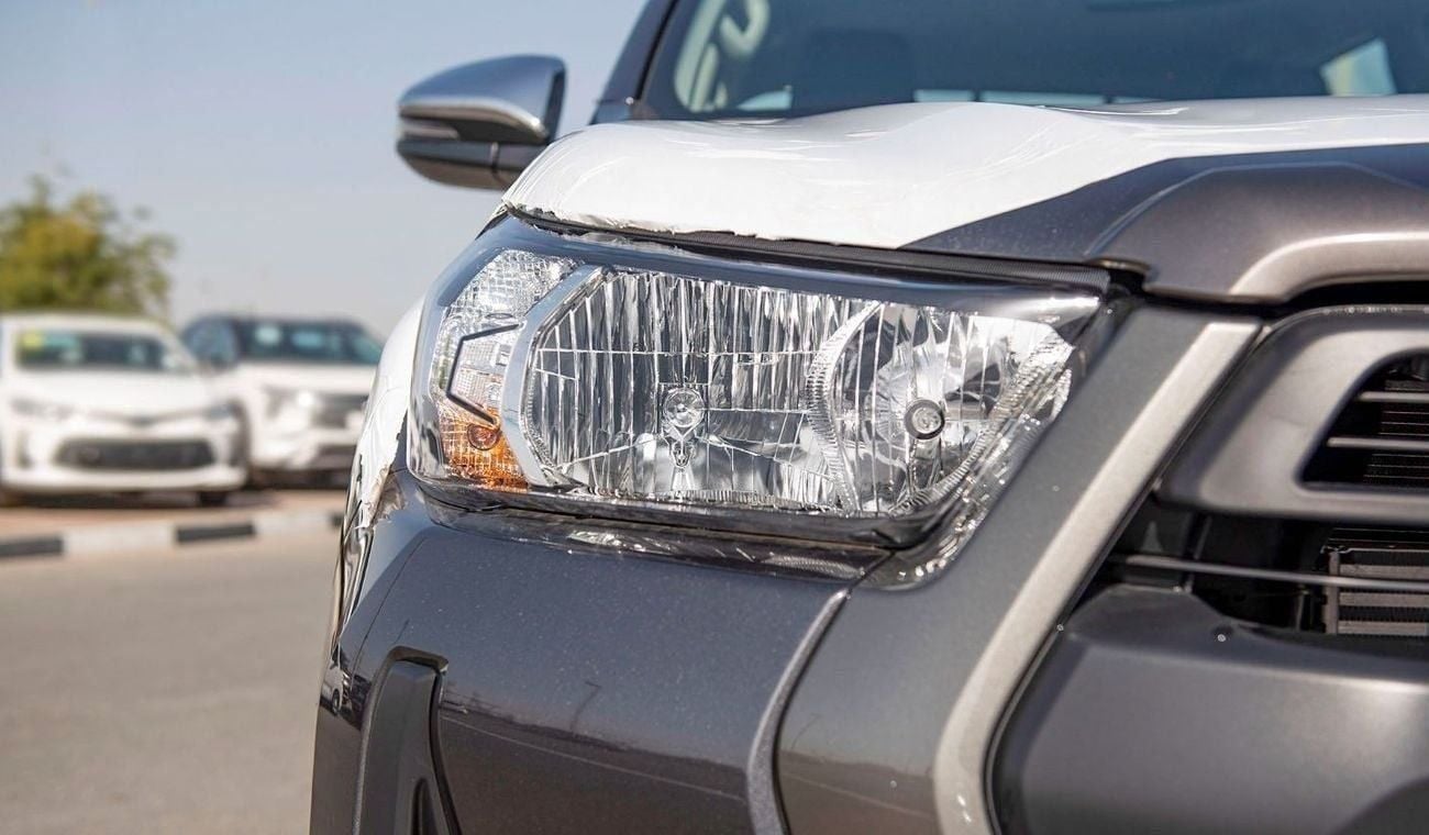 Toyota Hilux 2.4 л 2025 г. Серый