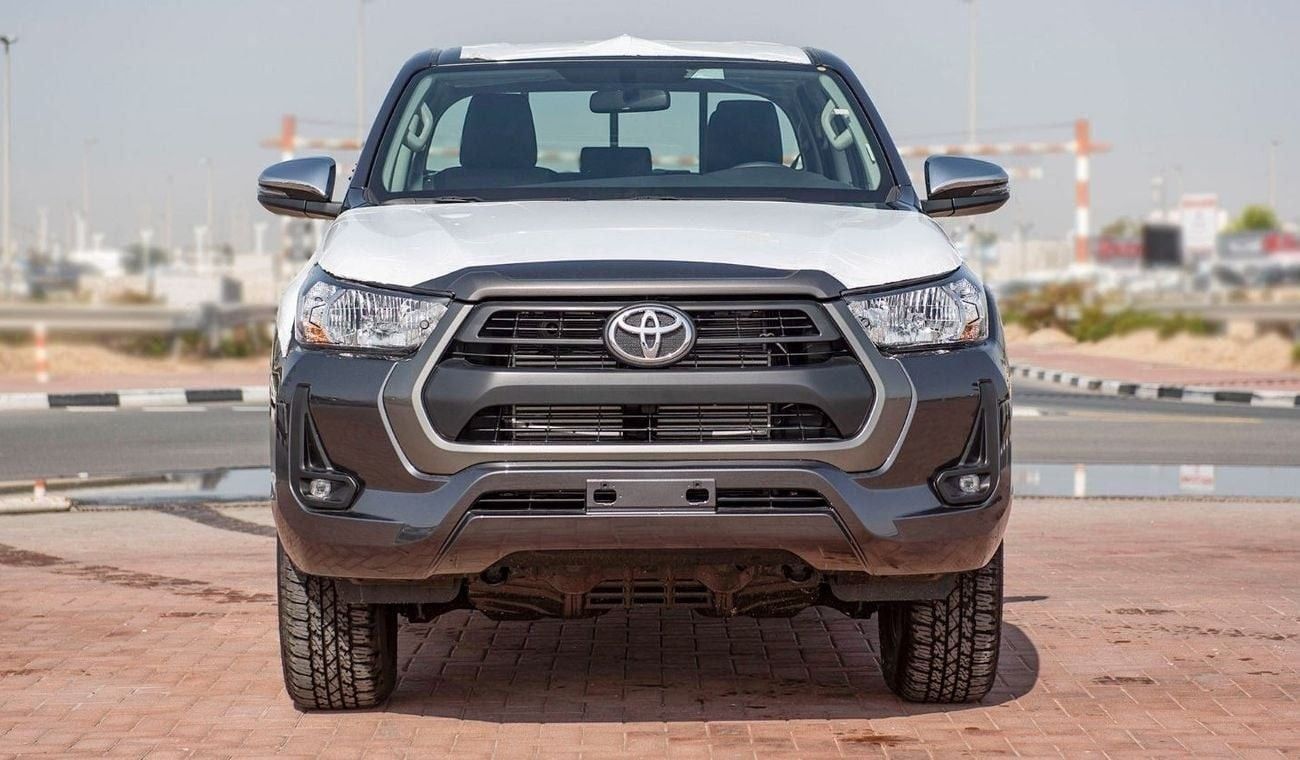 Toyota Hilux 2.4 л 2025 г. Серый