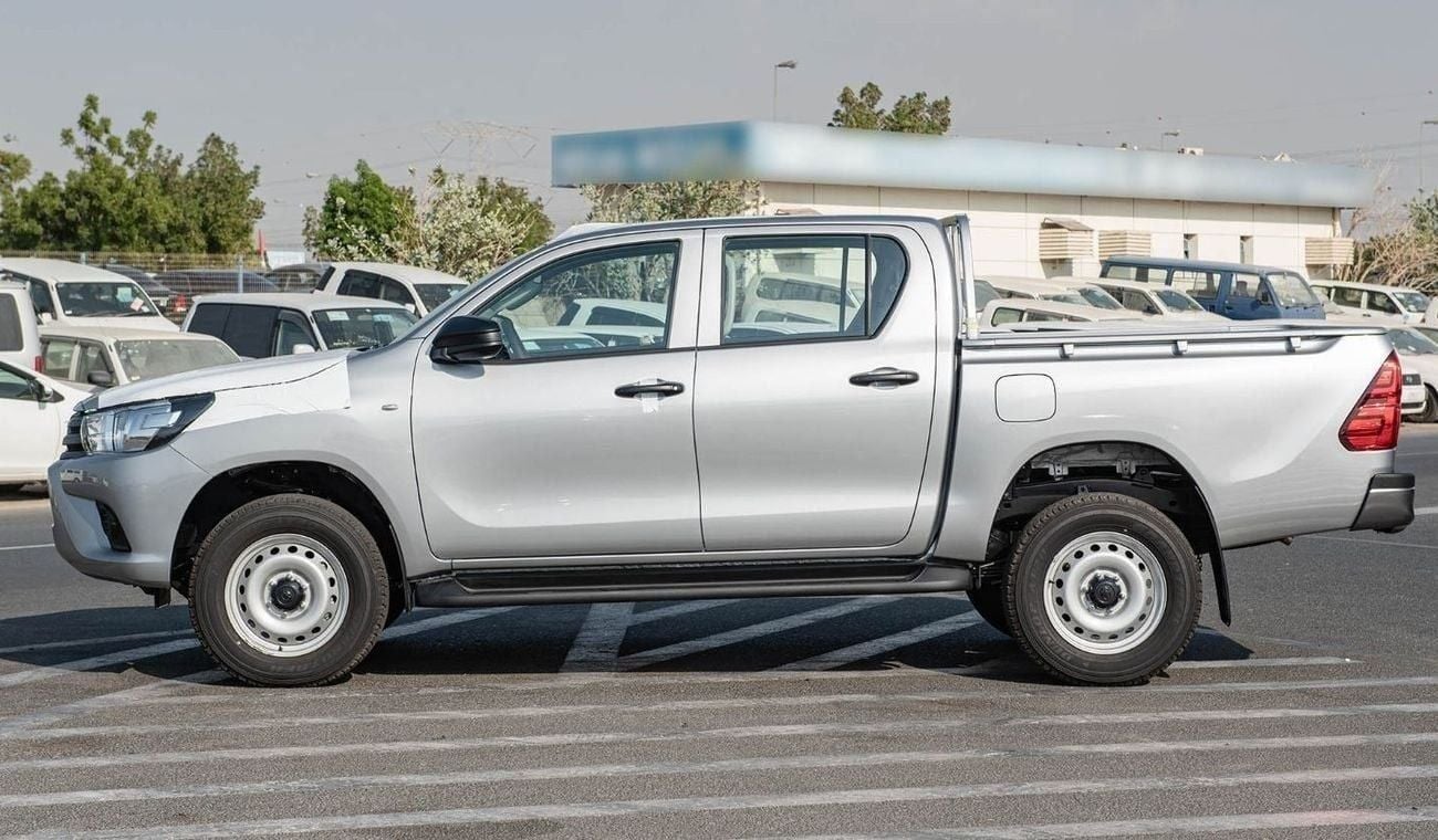Toyota Hilux 2.4 л 2025 г. Серебристый