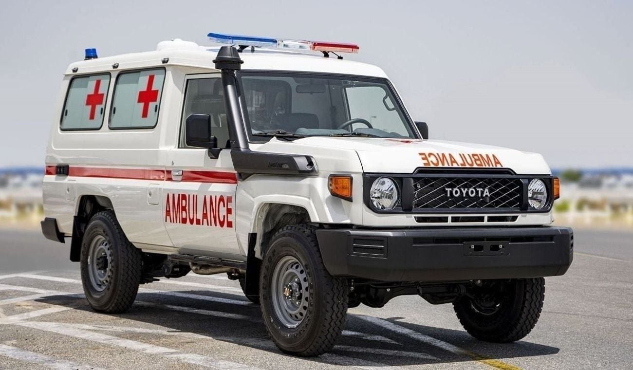 Toyota Land Cruiser 70 4.2 л 2025 г. Белый