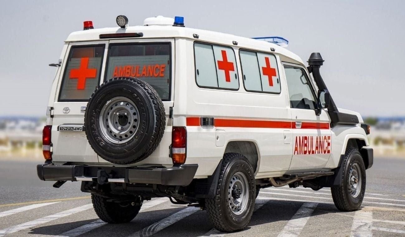 Toyota Land Cruiser 70 4.2 л 2025 г. Белый
