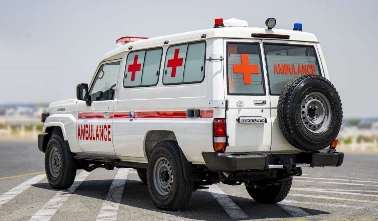 Toyota Land Cruiser 70 4.2 л 2025 г. Белый