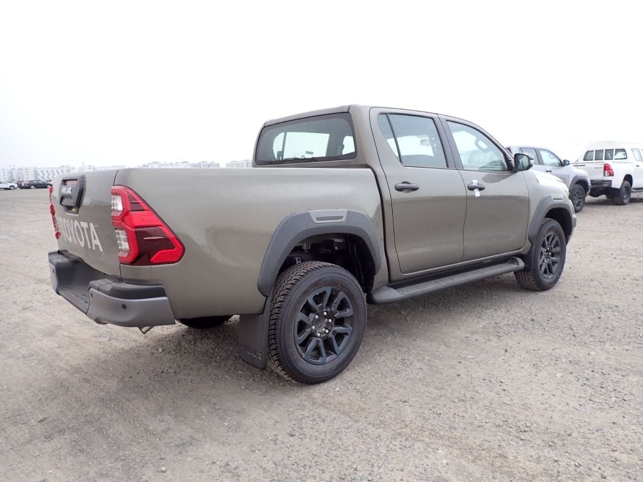 Toyota Hilux 2.8 л 2024 г. Белый