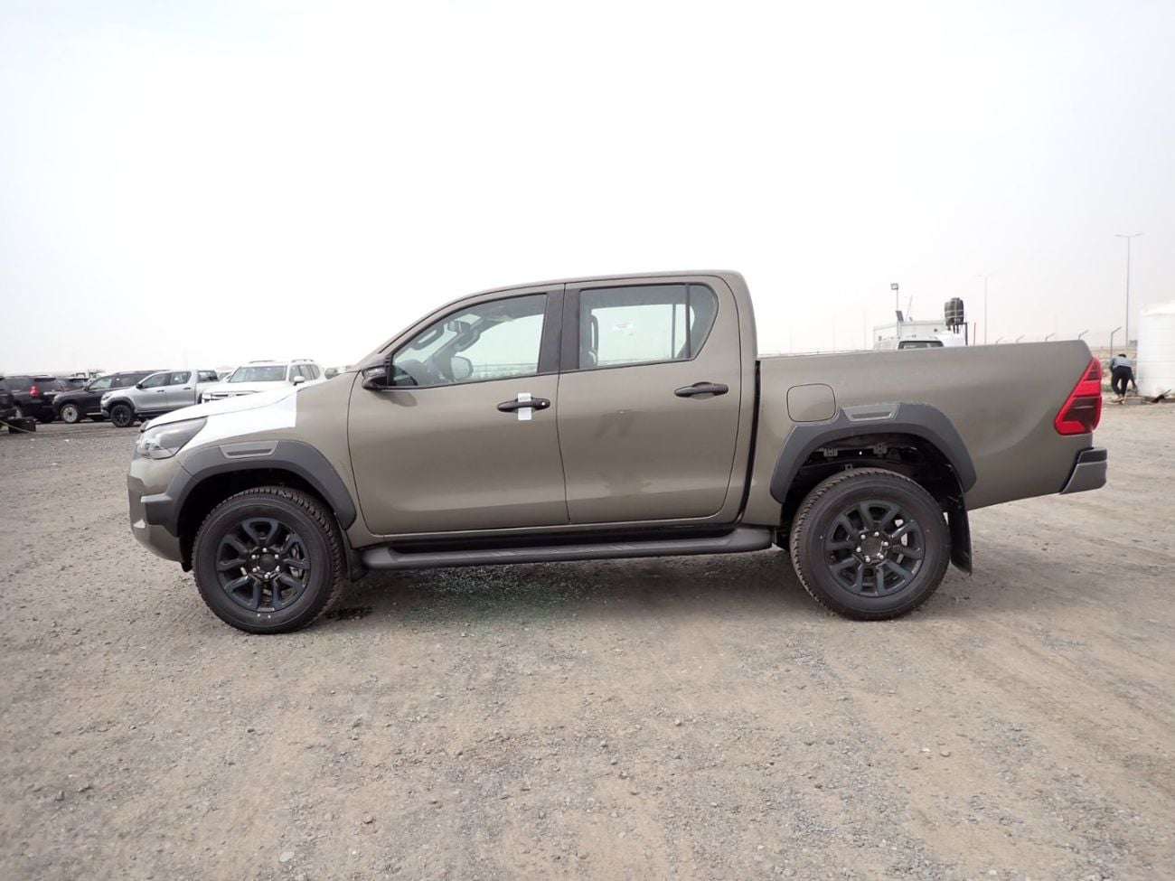 Toyota Hilux 2.8 л 2024 г. Белый