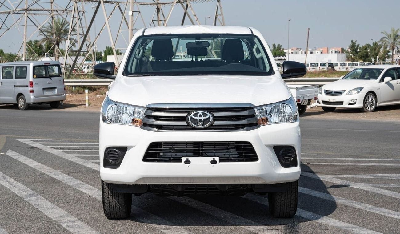 Toyota Hilux 2.4 л 2026 г. Белый