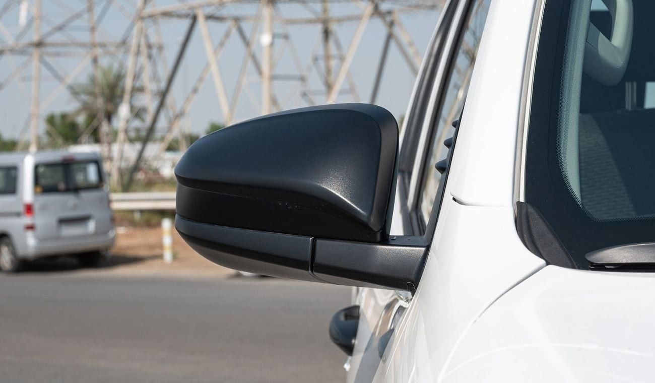 Toyota Hilux 2.4 л 2026 г. Белый