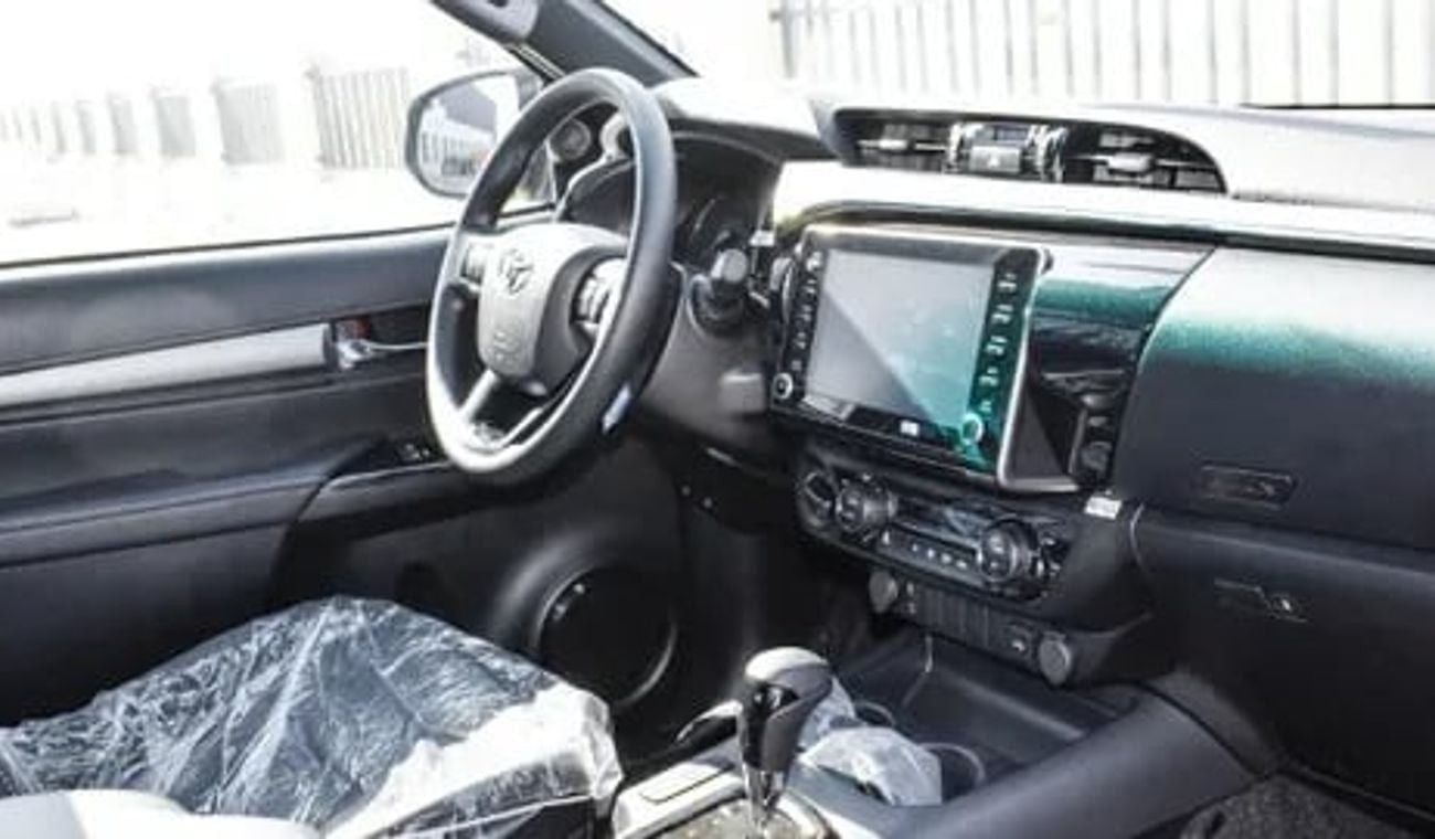 Toyota Hilux 4.0 л 2025 г. Чёрный