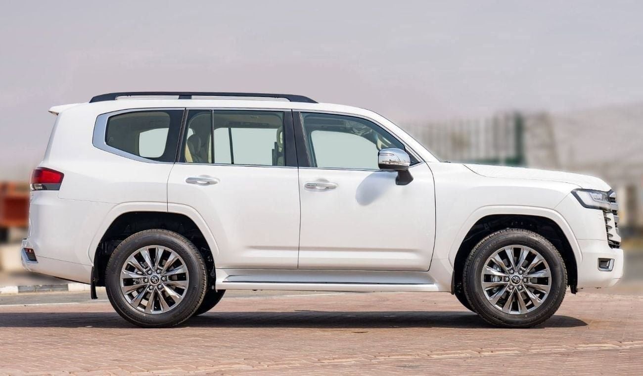 Toyota Land Cruiser 3.3 л 2025 г. Белый