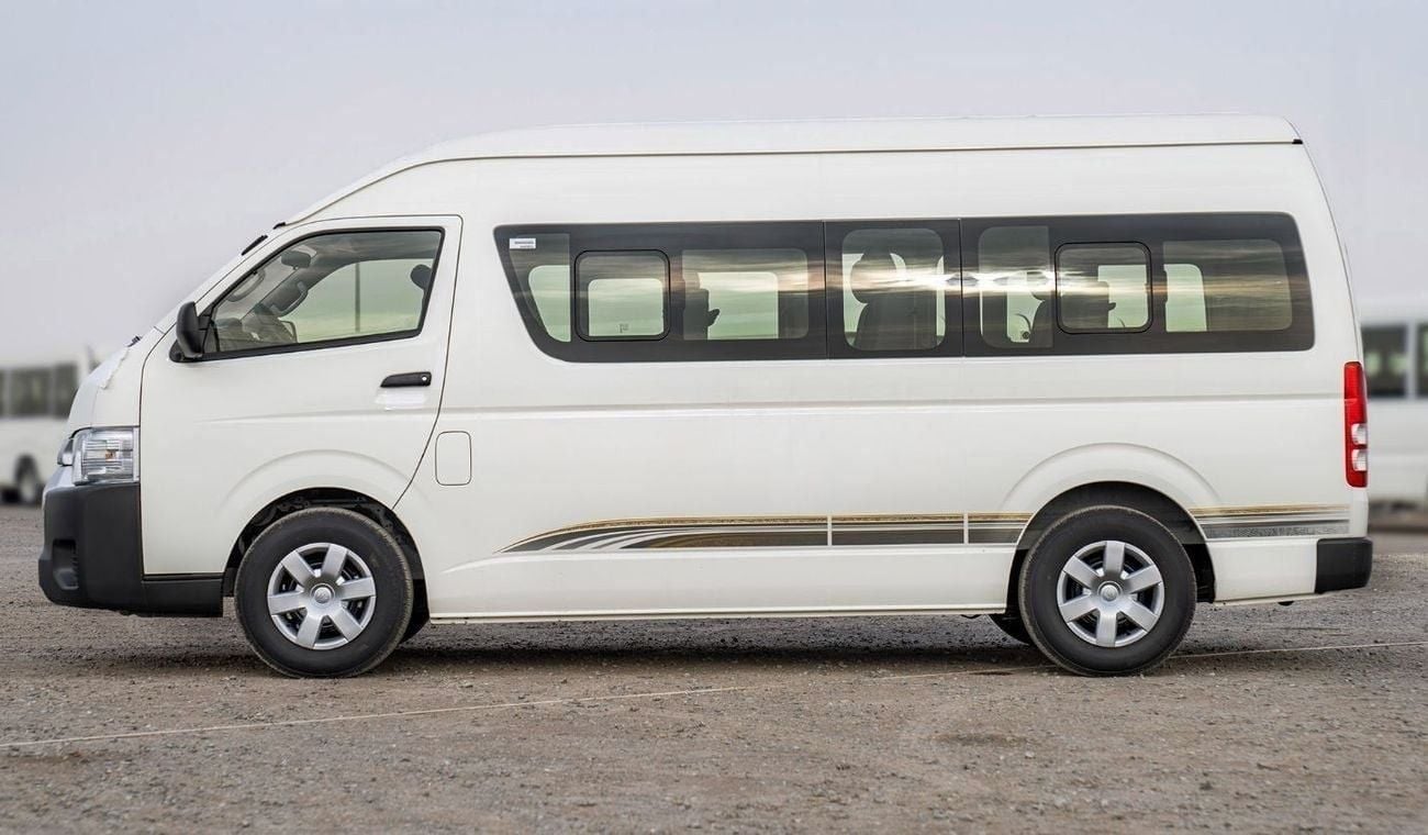 Toyota Hiace 2.7 л 2025 г. Белый