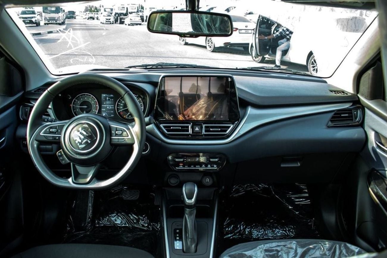 Suzuki Baleno 1.5 л 2026 г. Серый