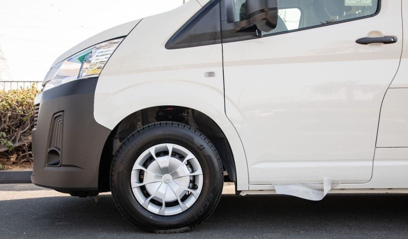 Toyota Hiace 3.5 л 2026 г. Белый