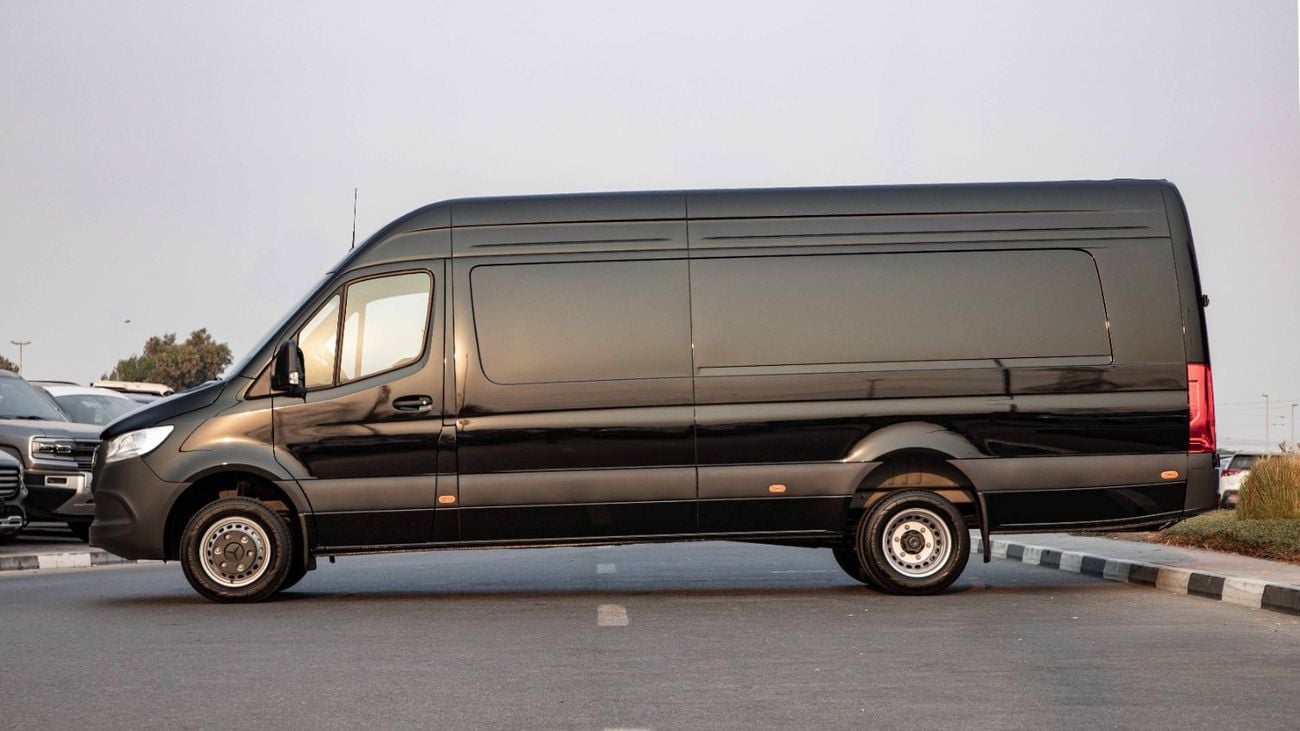 Mercedes Benz Sprinter 2.0 л 2026 г. Чёрный