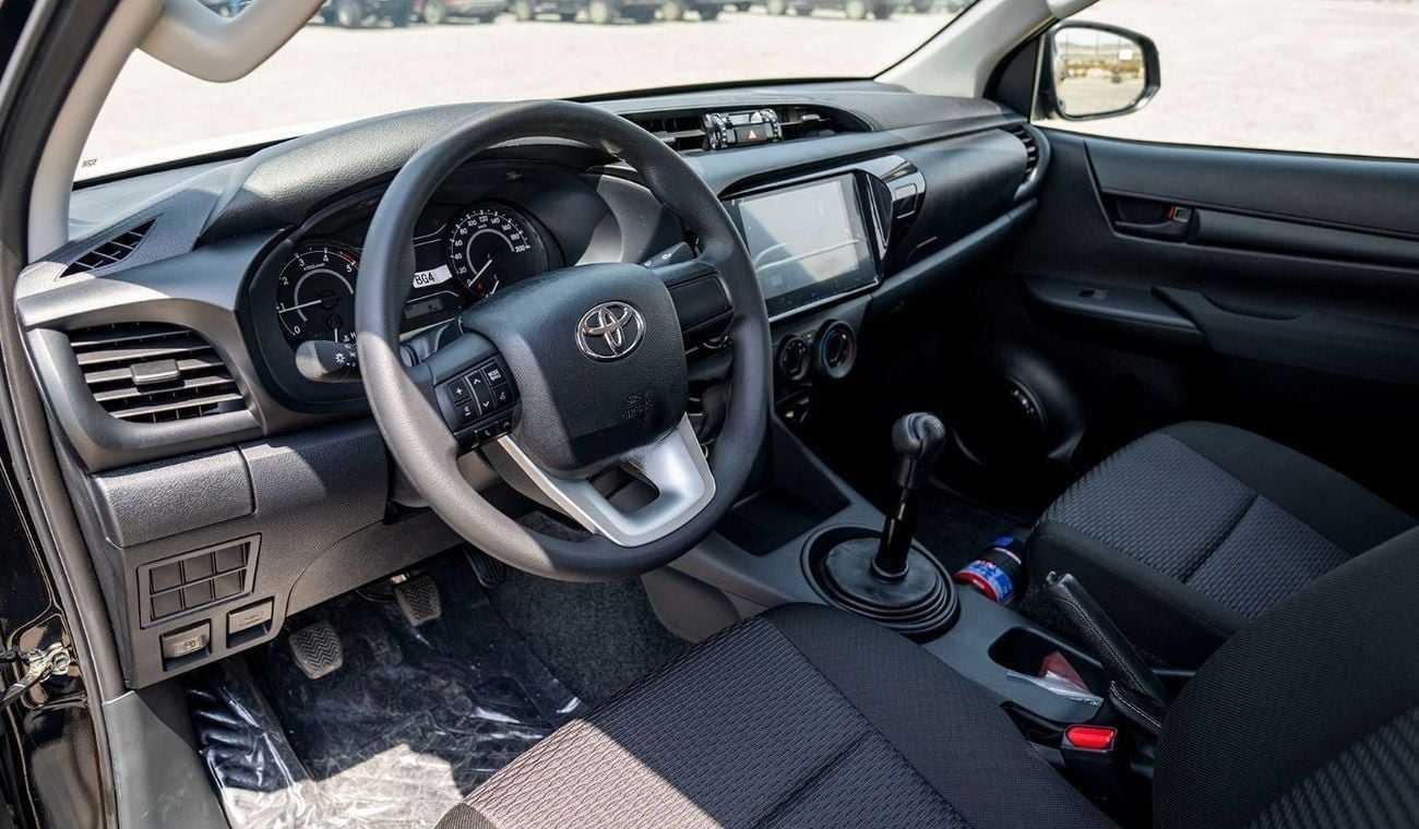 Toyota Hilux 2.0 л 2026 г. Чёрный