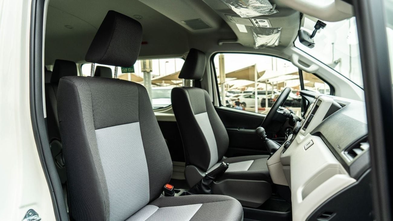 Toyota Hiace 3.5 л 2026 г. Белый