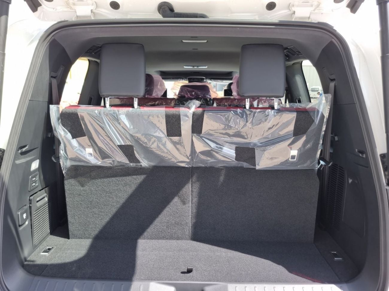 Toyota Land Cruiser 3.3 л 2026 г. Белый