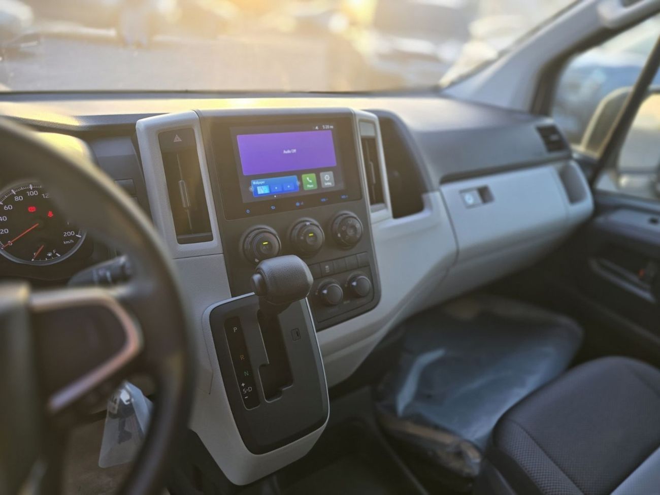 Toyota Hiace 3.5 л 2026 г. Белый