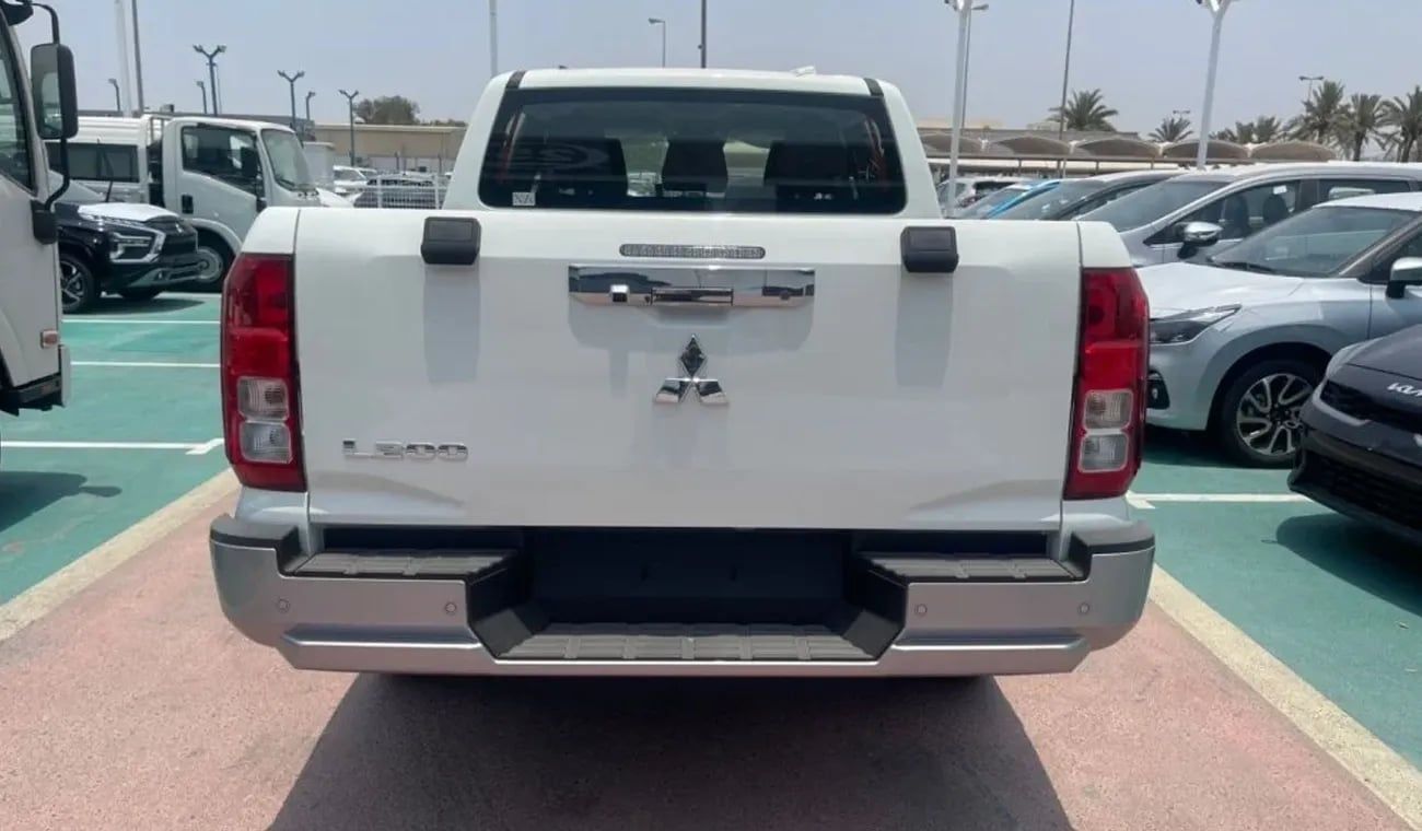 Mitsubishi L200 2.4 л 2026 г. Белый